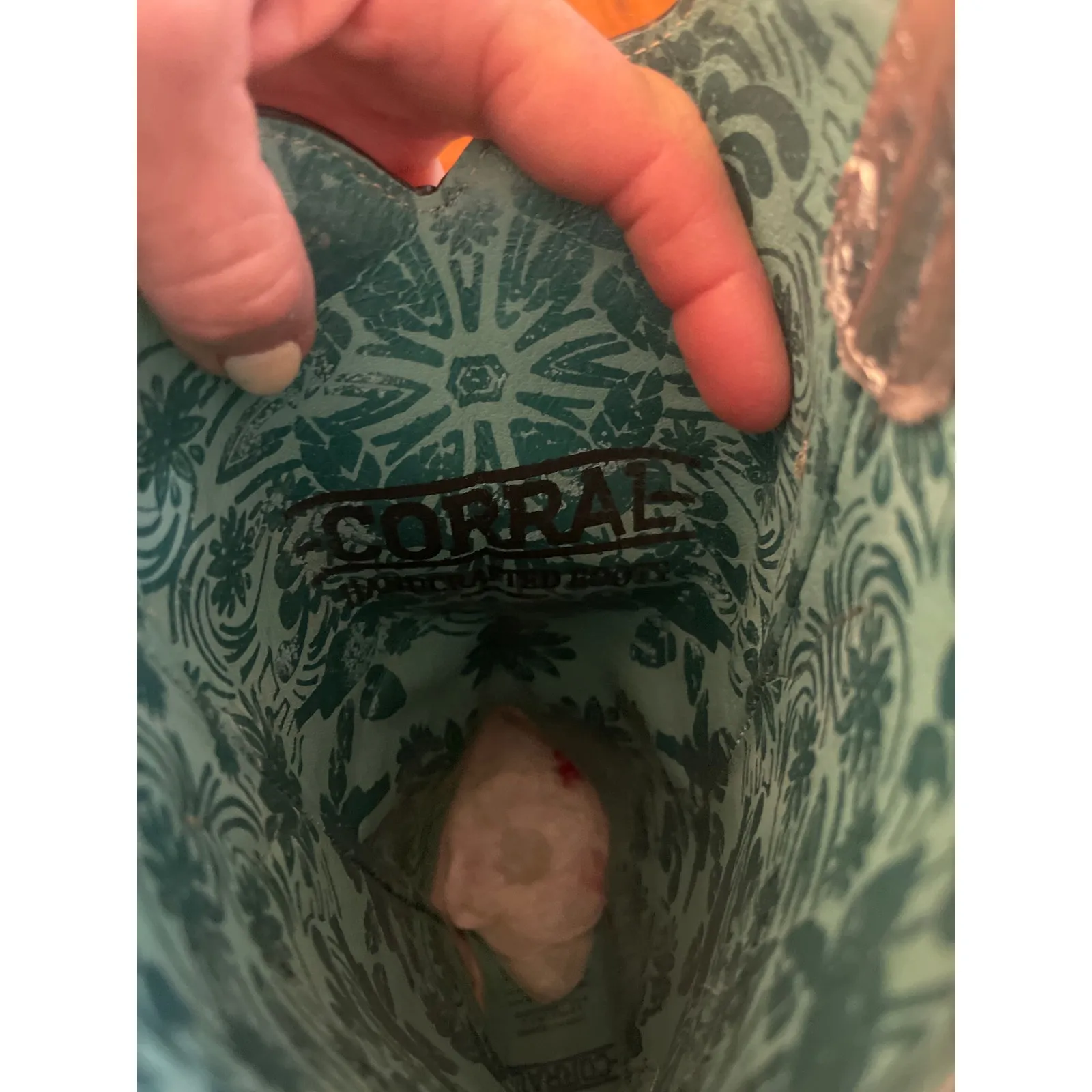 Corral silver and black rose print western boots size 11 - Image 9