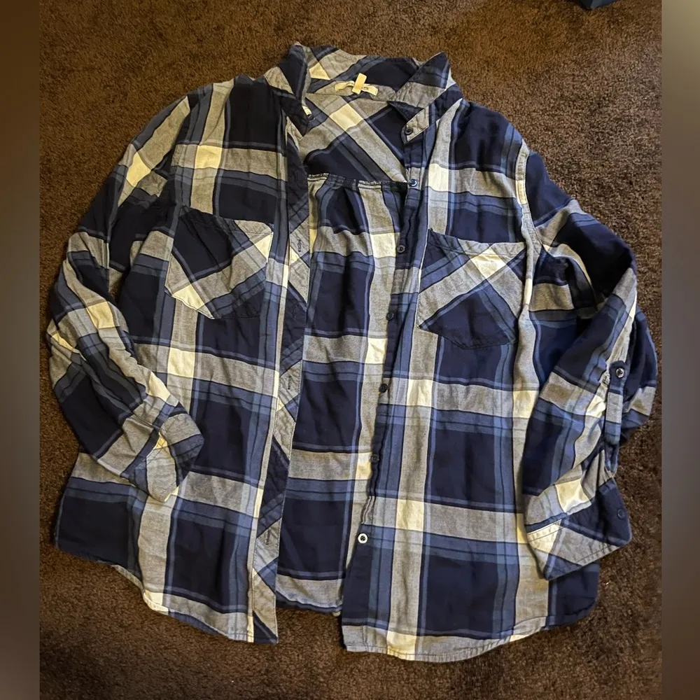 blue plaid flannel XL - Image 4