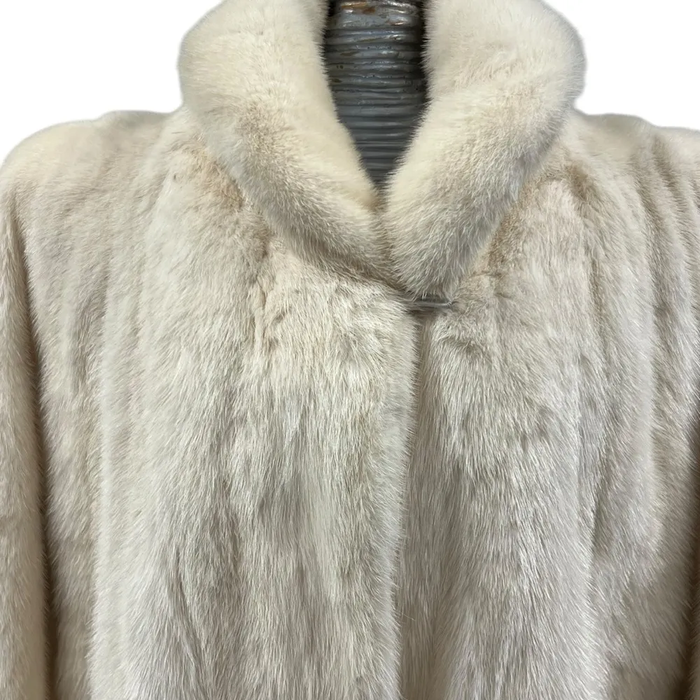 Natural White Mink A - Image 2