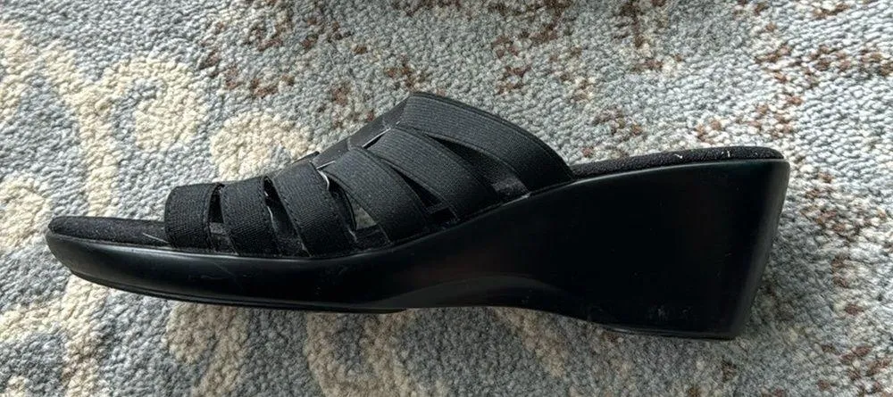 Yůů Wedge Strappy Sandals Black 9 Size undefined - Image 3