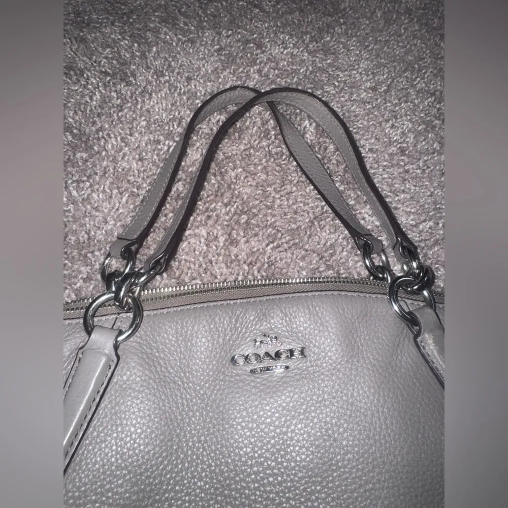 Coach Kelsey Shoulder Bag - Image 2