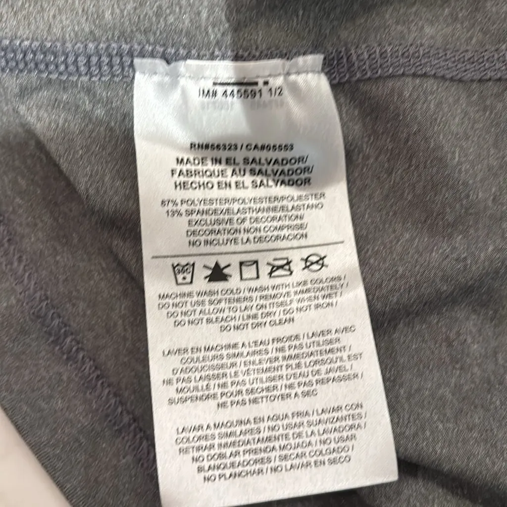 Nike Pro Women's Short Sleeve Gray Tee - Image 4