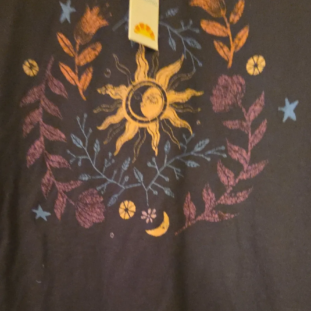 NWT C&C California Crew Neck Sweatshirt with Colorful Sun and Floral Design - Image 4