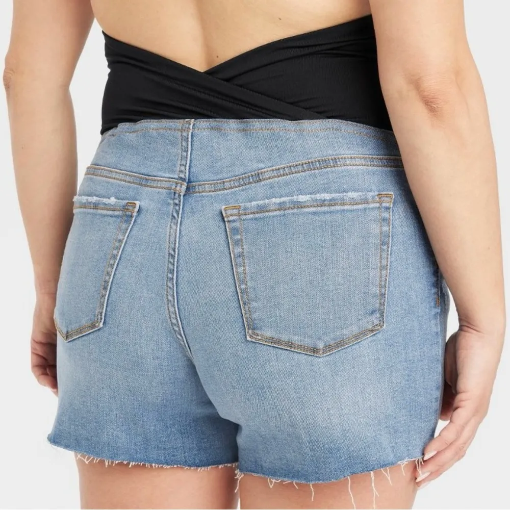 Isabel Maternity Mid Short Denim Jean Shorts Blue Raw Hem Crossover Panel Size 2 - Image 2