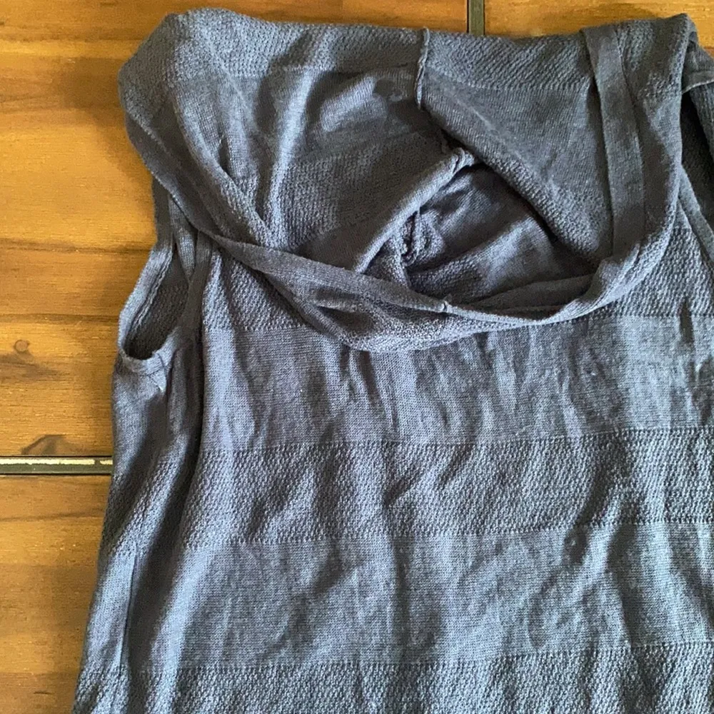 Artisan NY 100% linen vest size small with hood - Image 3