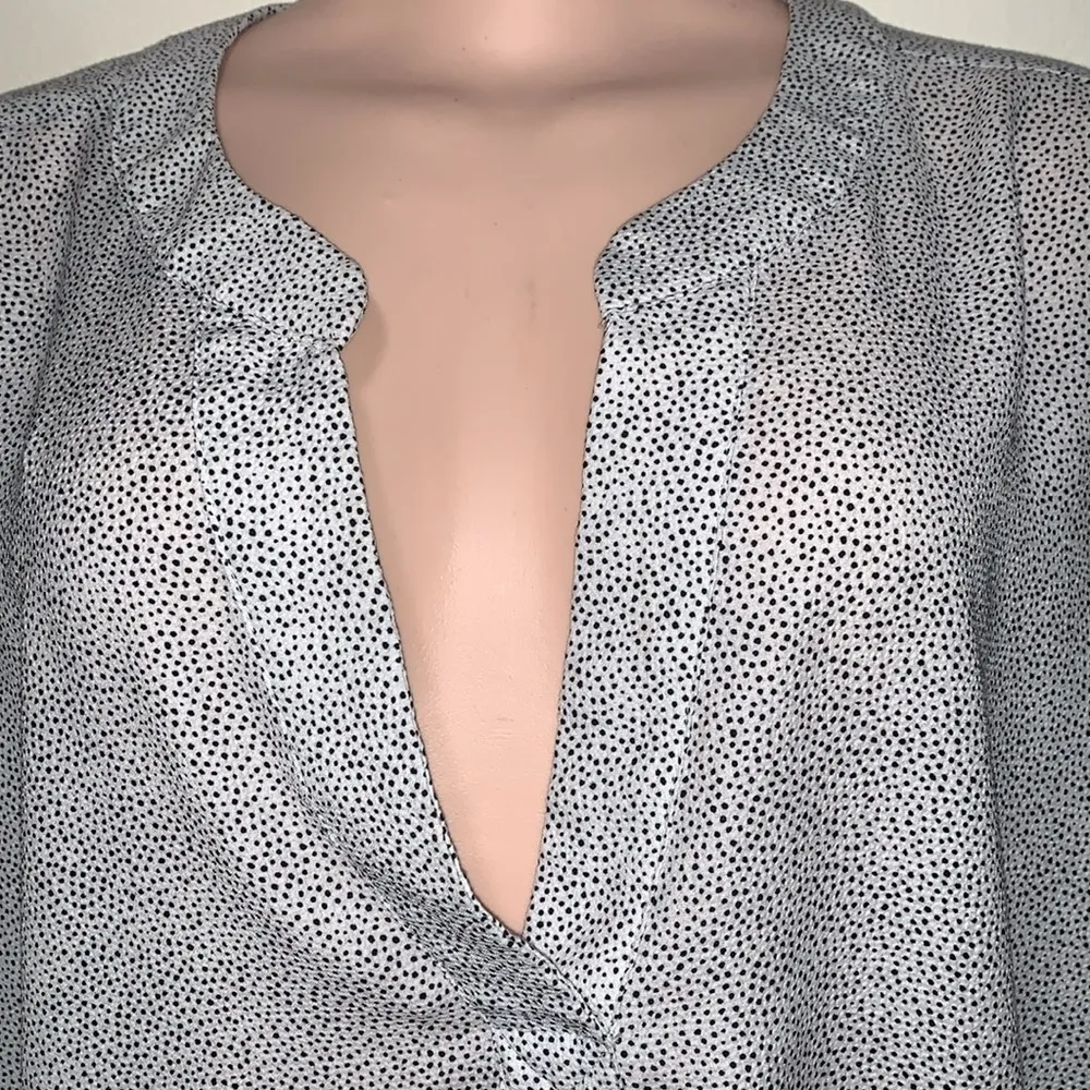 Carolina Belle Montreal woman plus size 3X white with black dots blouse v neck - Image 2