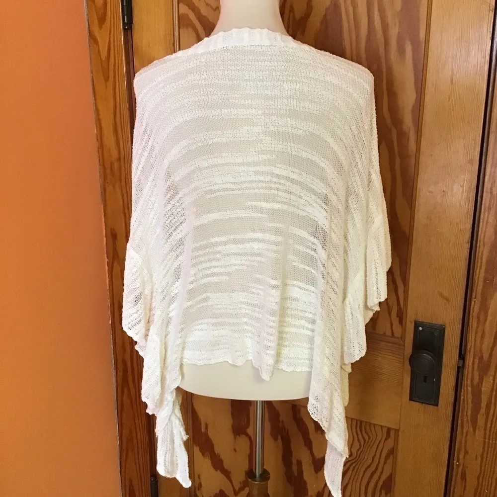 Chelsea & Violet beachy poncho sweater - Image 10