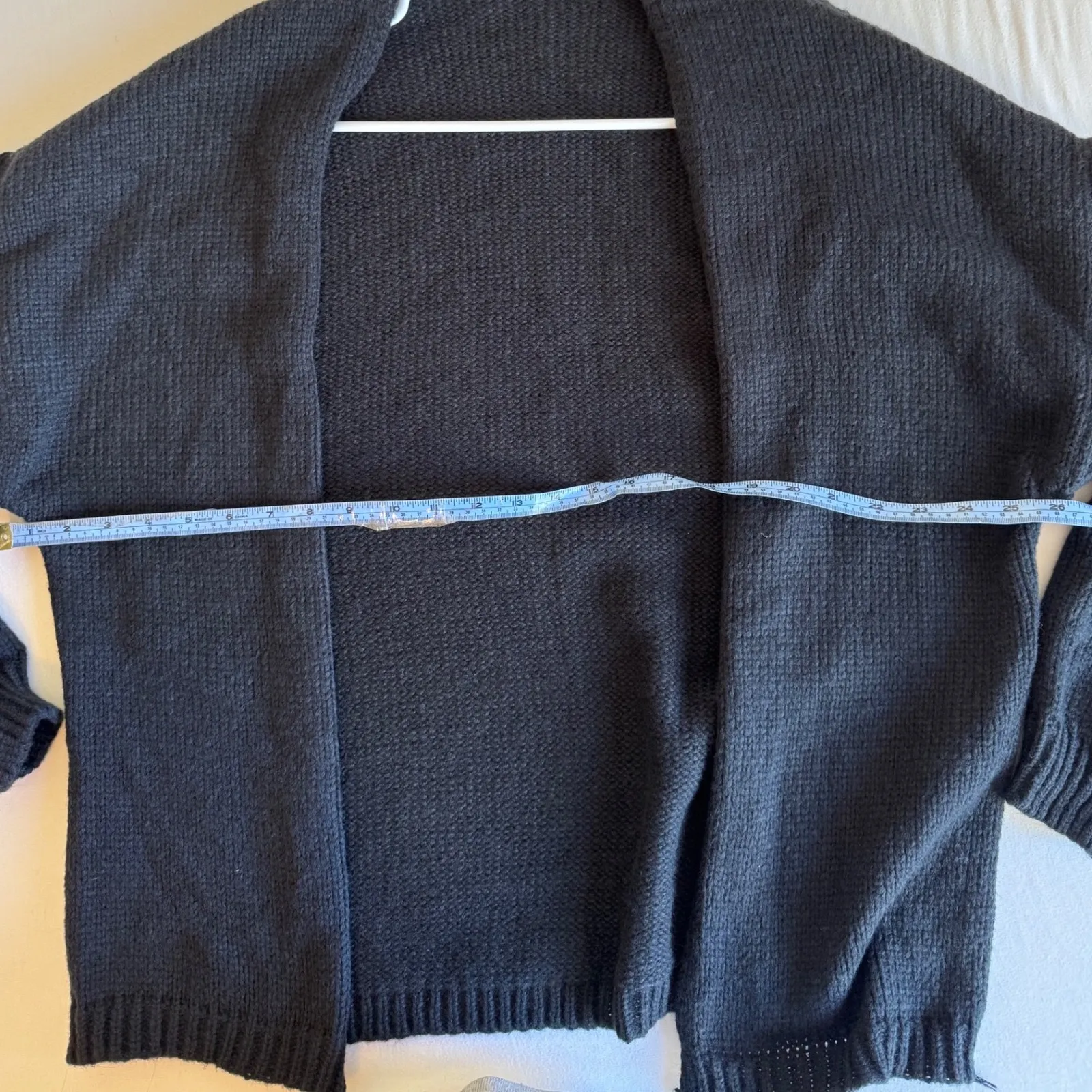 Women sz S Black Oversized Exposed Seam Chunky Knit Sweater Cozy Layer Warm Chic - Image 5