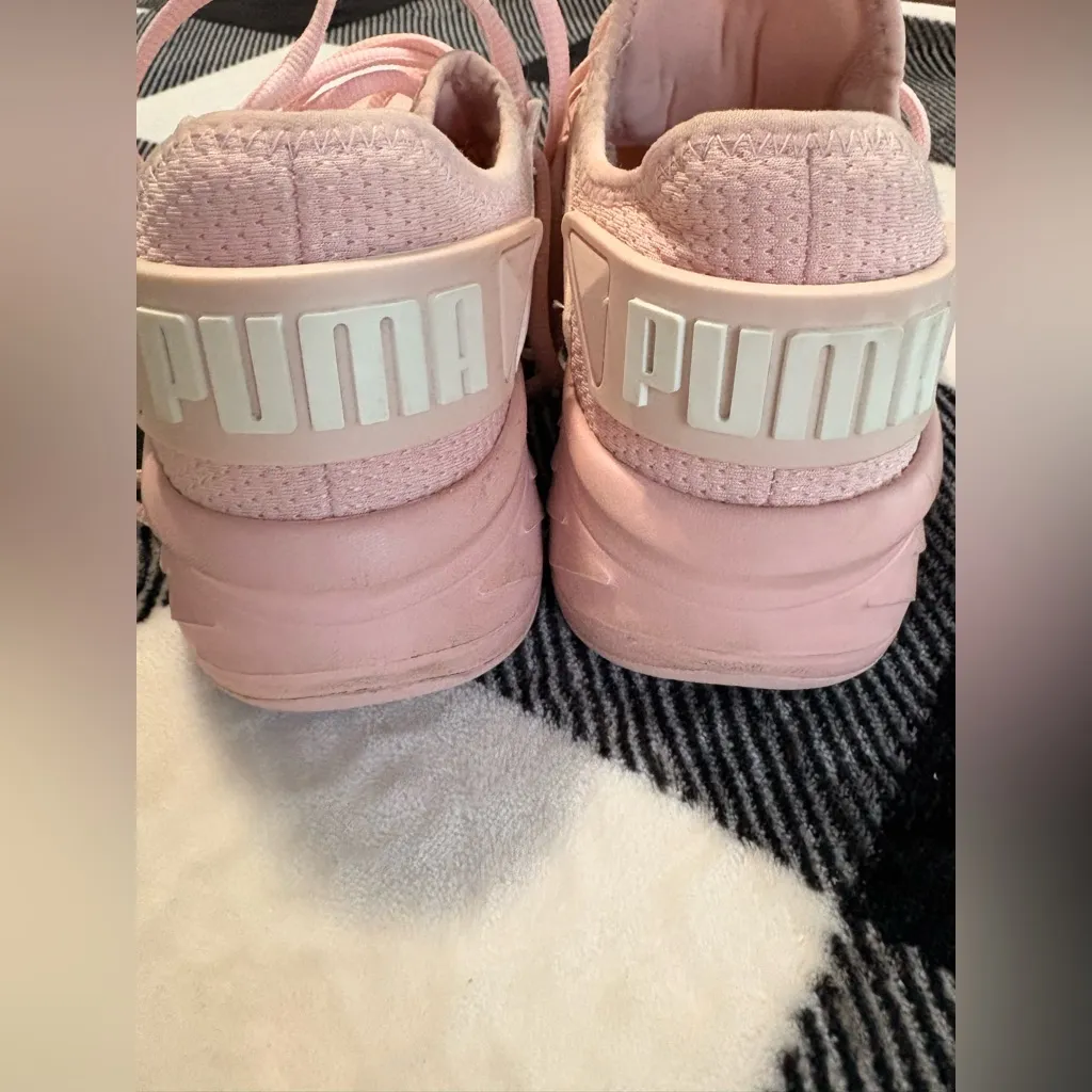 Puma  Women's Soft Pink Athletic Shoes - Image 3