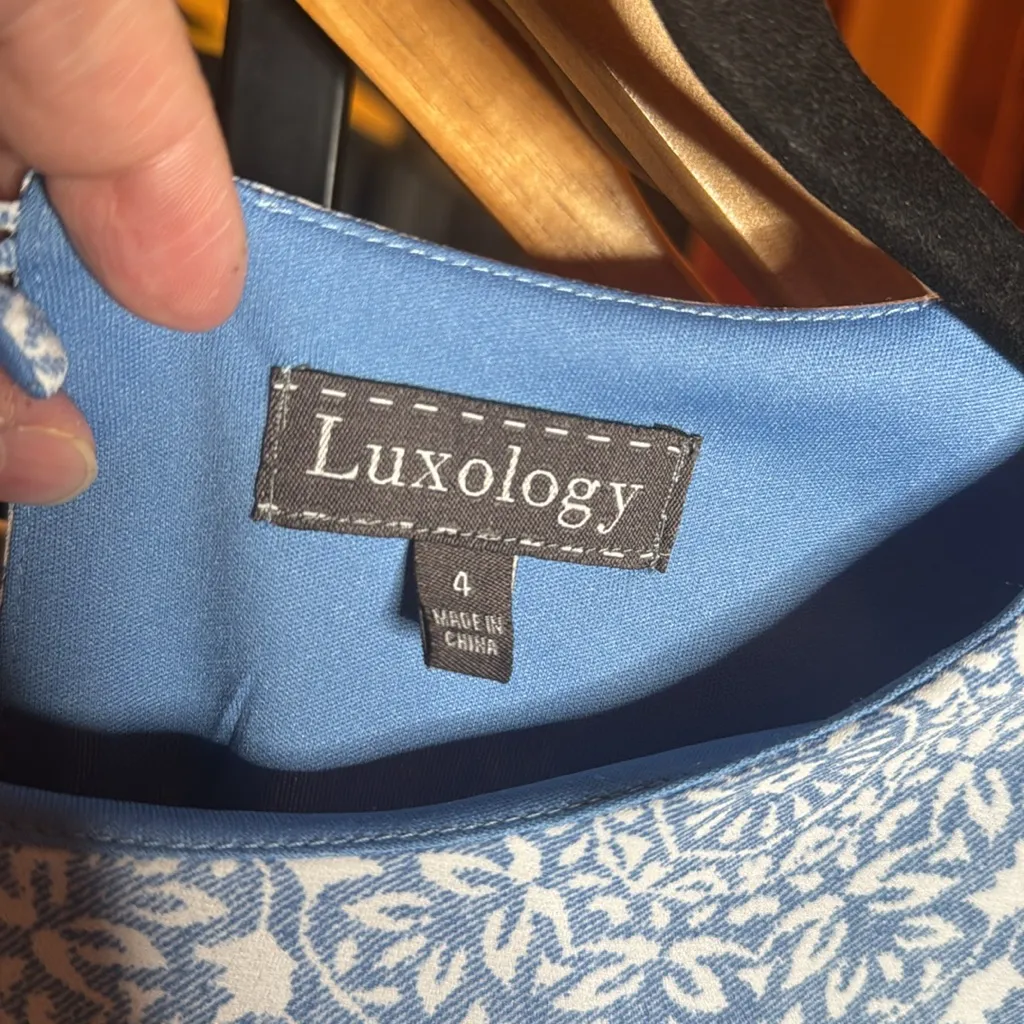 Luxology Light Blue Lace Sleeve Shift Dress with White Accents Size 4 - Image 5