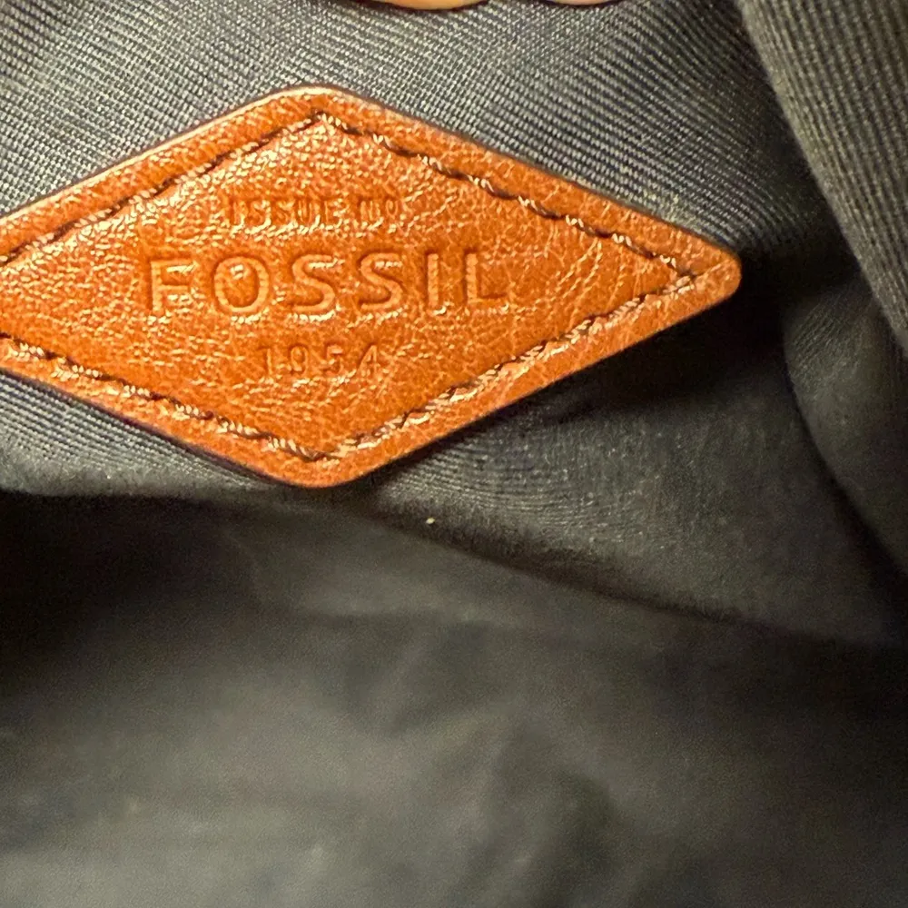 Fossil Striped Tote Bag with Brown Accents - Image 6