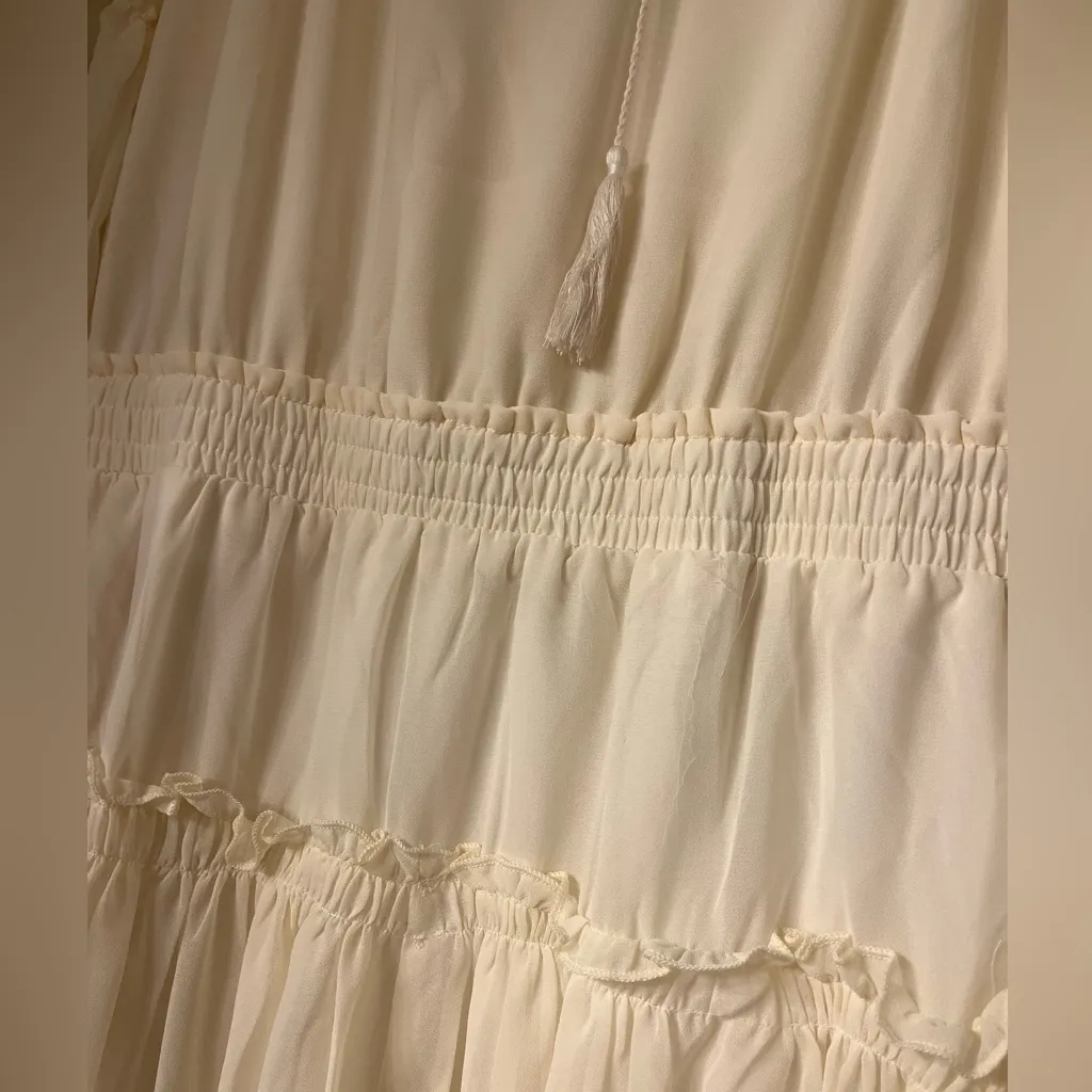 PRICE DROP ⏬️Off white NWT cute dress Size L - Image 3