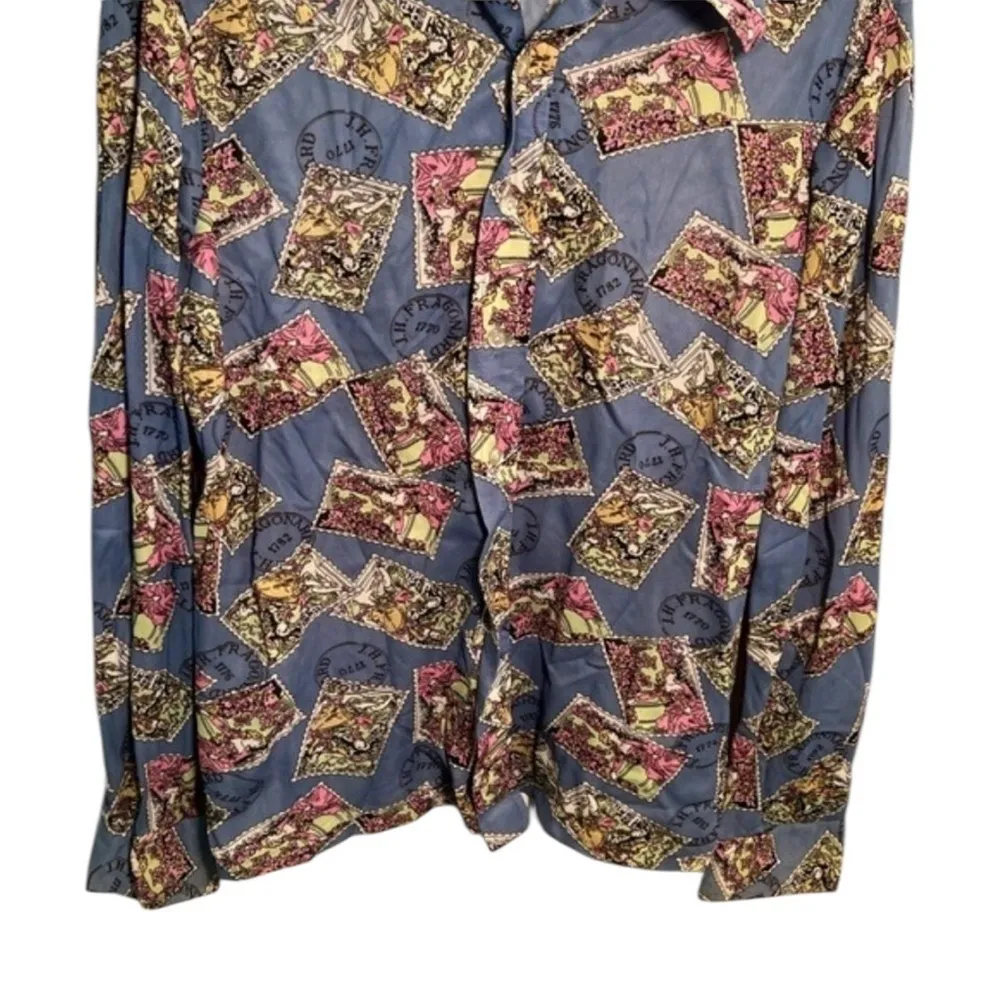 Fragonard Button Down Blouse Light Blue Stamp Artwork XL - Image 3