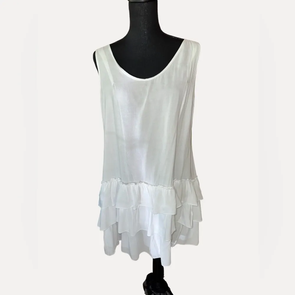 EUC ANTILIA FEMME WHITE MINI DRESS WITH 3 tears OF RIFFLE. Sz M Size M - Image 2