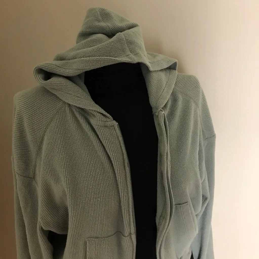 Skims Mineral Sage Green Hoodie and Jogger Set - Image 3