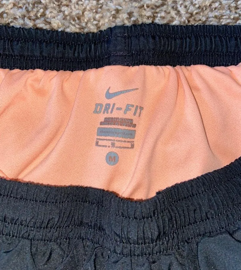 Nike Running Shorts Medium - Image 3