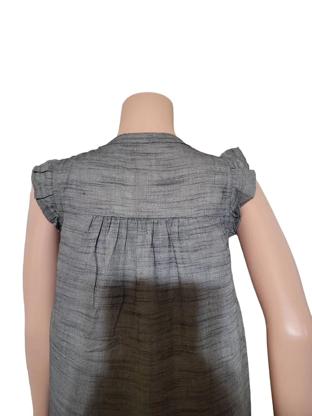 Doe&Rae women's button-up sleeveless ruffle shoulders charcoal tunic top S, M,L - Image 4