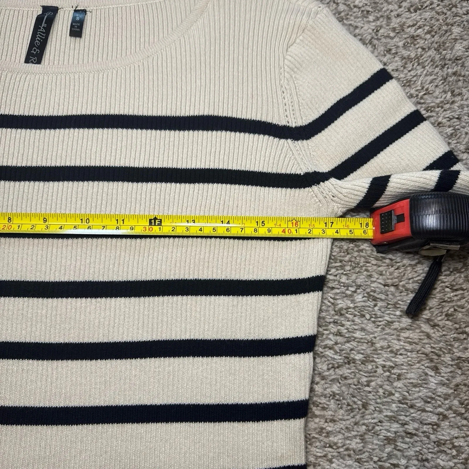 Allie & Rob Womens Beige Ribbed‎ Texture Long Sleeve Casual Sweater Size Small - Image 6