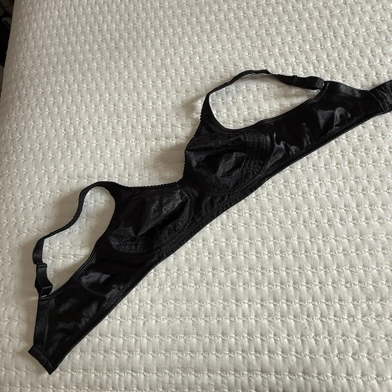 Playtex 40B Wireless Bra 4745 Black Ultimate Lift Support Size undefined - Image 8