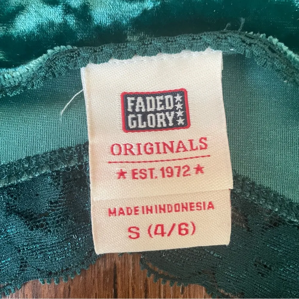 FADED GLORY green crushed velvet camisole tank, size S (4/6) - Image 5