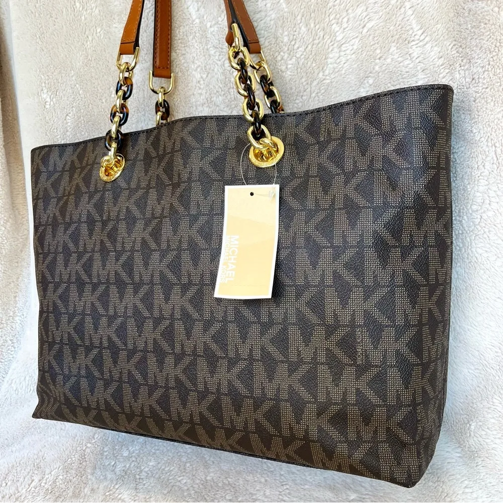 NWT Michael Kors Cynthia Large Monogram Tote Bag - Image 6
