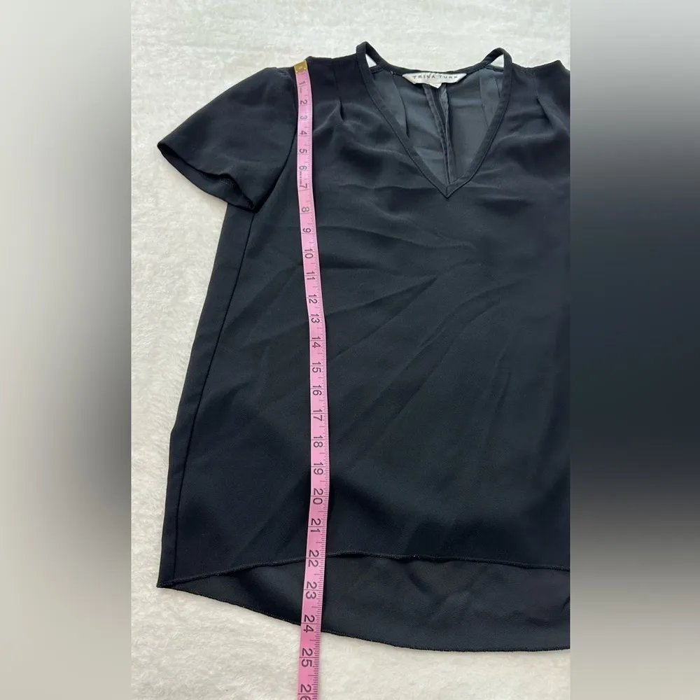 Trina Turk Floramaria Cut-out Shoulder Black Short Sleeve Boxy Blouse - Image 3