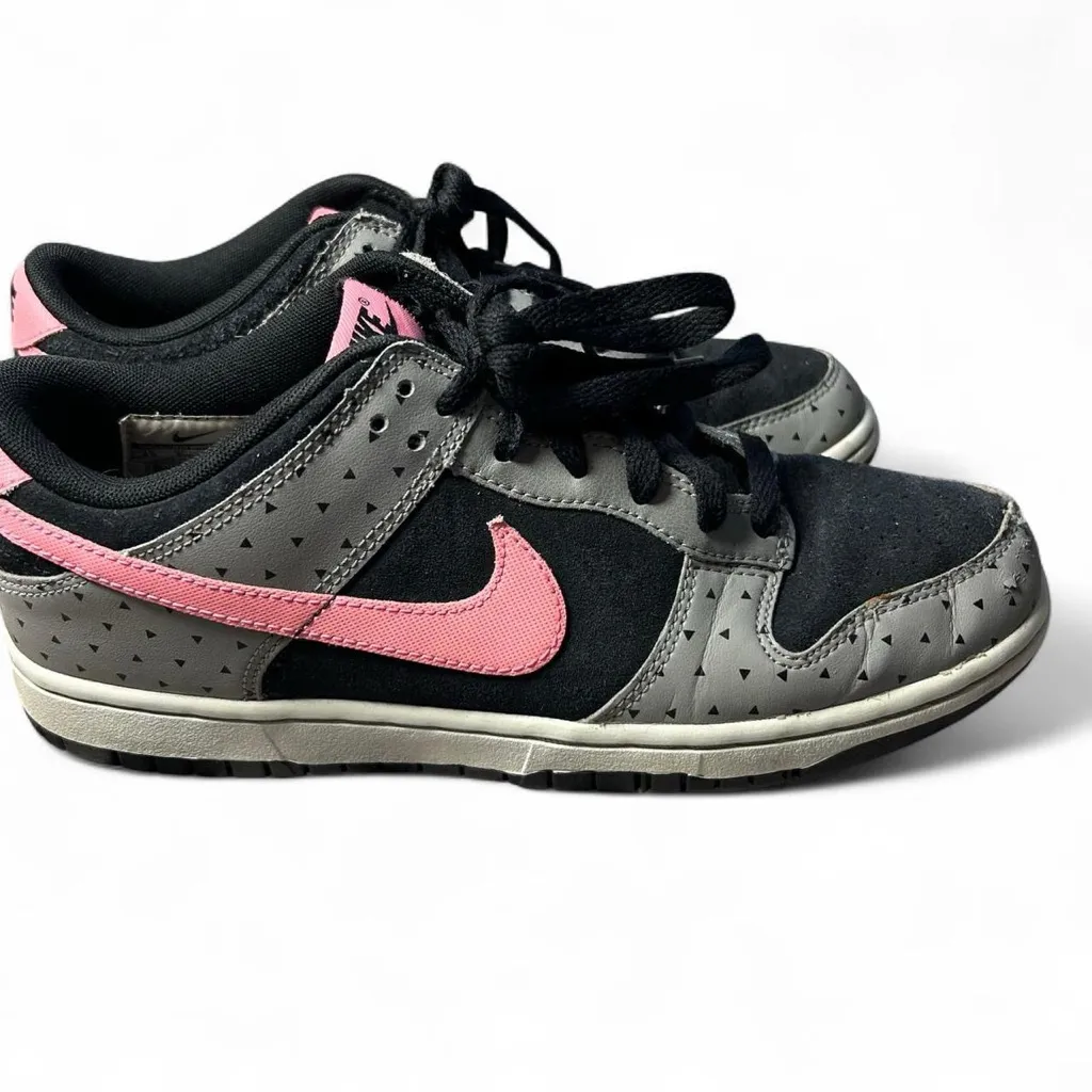 Rare Nike Dunk Low | Black Gray Pink | Women’s 8.5 | - Image 3