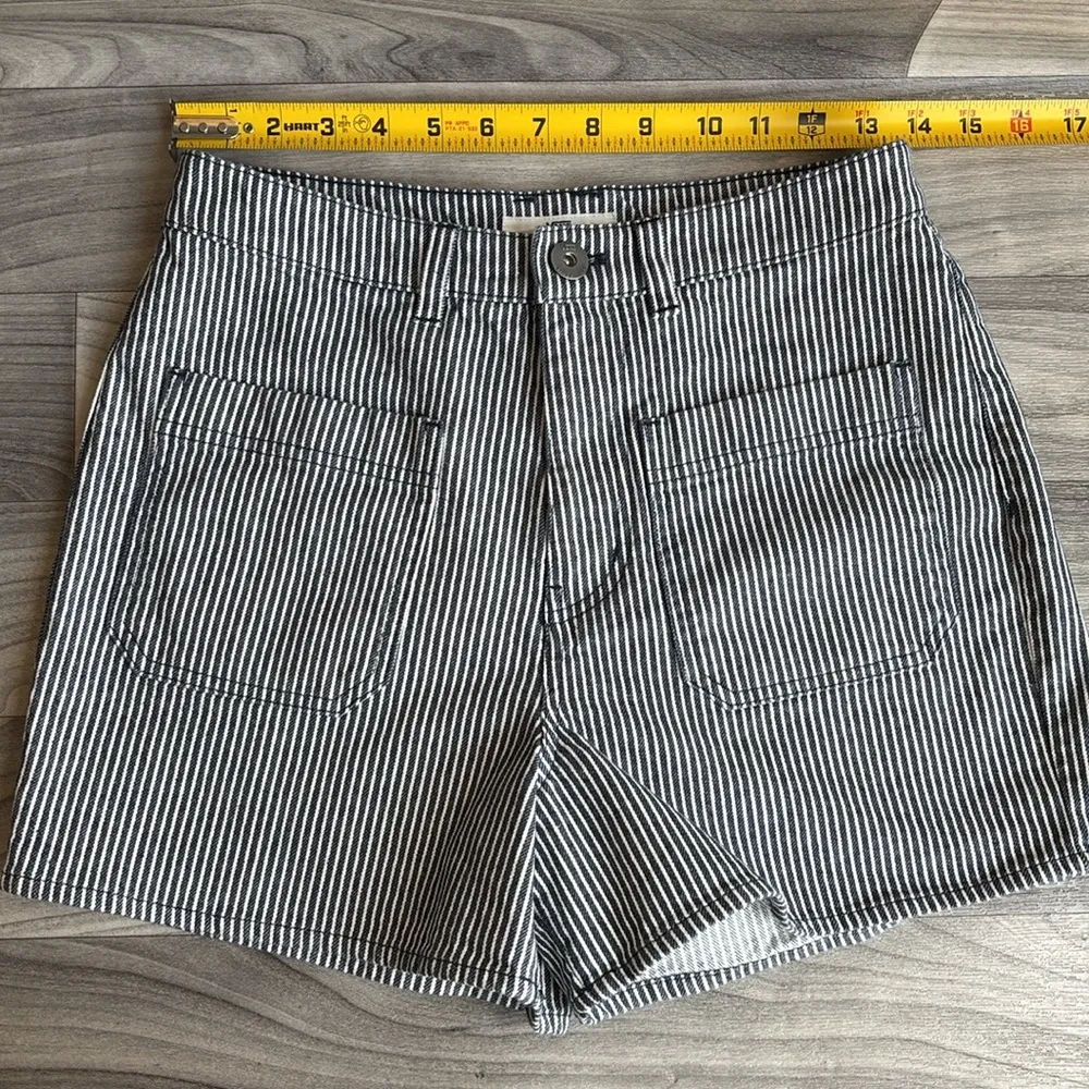 Vans  White and Blue Bermudas Relaxed Fit - Image 7