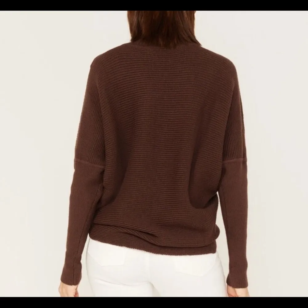 Elegant Brown Women's Turtleneck Sweater Size M - Image 6