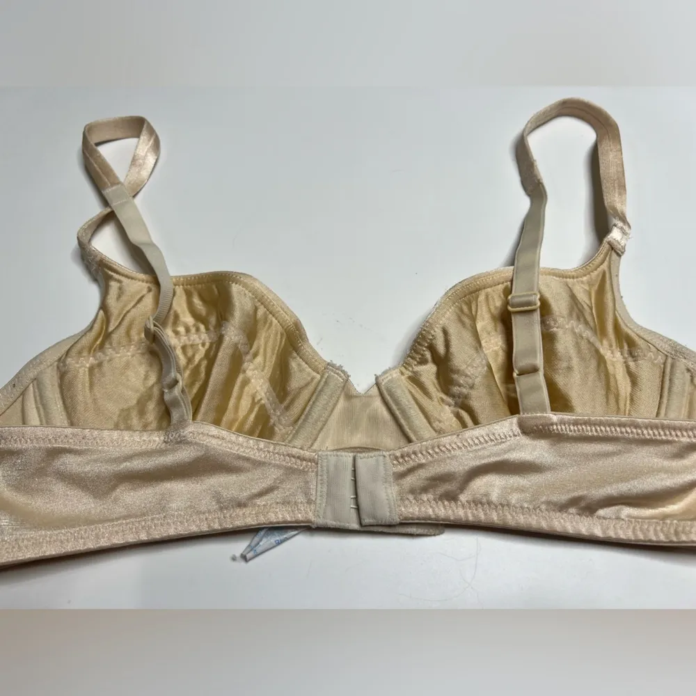 Vintage Lily of France bra size 34B - Image 3