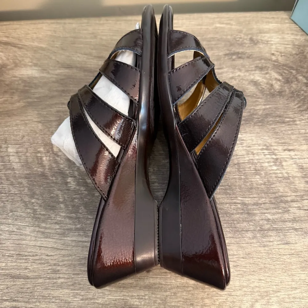 Solos Avalon Slip On Wedge Sandals Shoes Leather Upper Size 8W Dark Brown Patent - Image 2