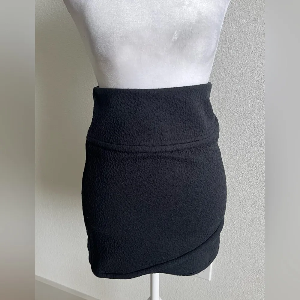 IRO Black Ruched Pencil Mini Skirt - Image 2