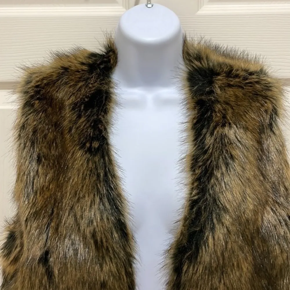 Elevenses by Anthropologie Brown Faux Fur Vest - Image 4