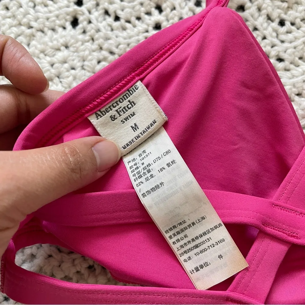 Abercrombie & Fitch Twist Front Strappy Back Swim Bikini Top Pink (Medium) - Image 4