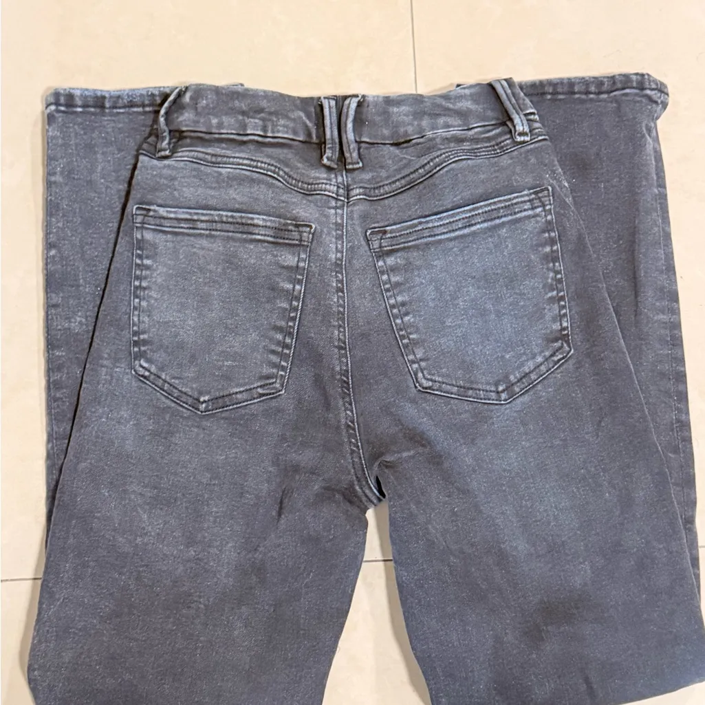 Forever 21 women's Charcoal Jeans - Image 3