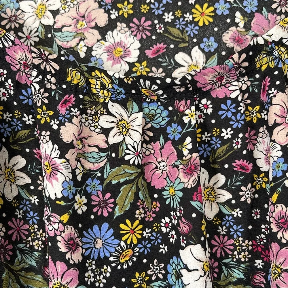 Plus Size Love on A Hanger Black Floral Flowers Short Sleeve Blouse Size 3X EUC - Image 6