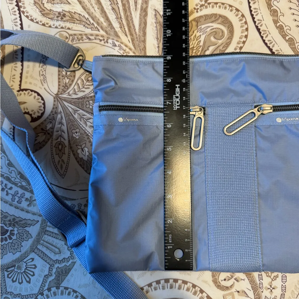 LeSportsac Crossbody Bag – Like New Condition - Image 5