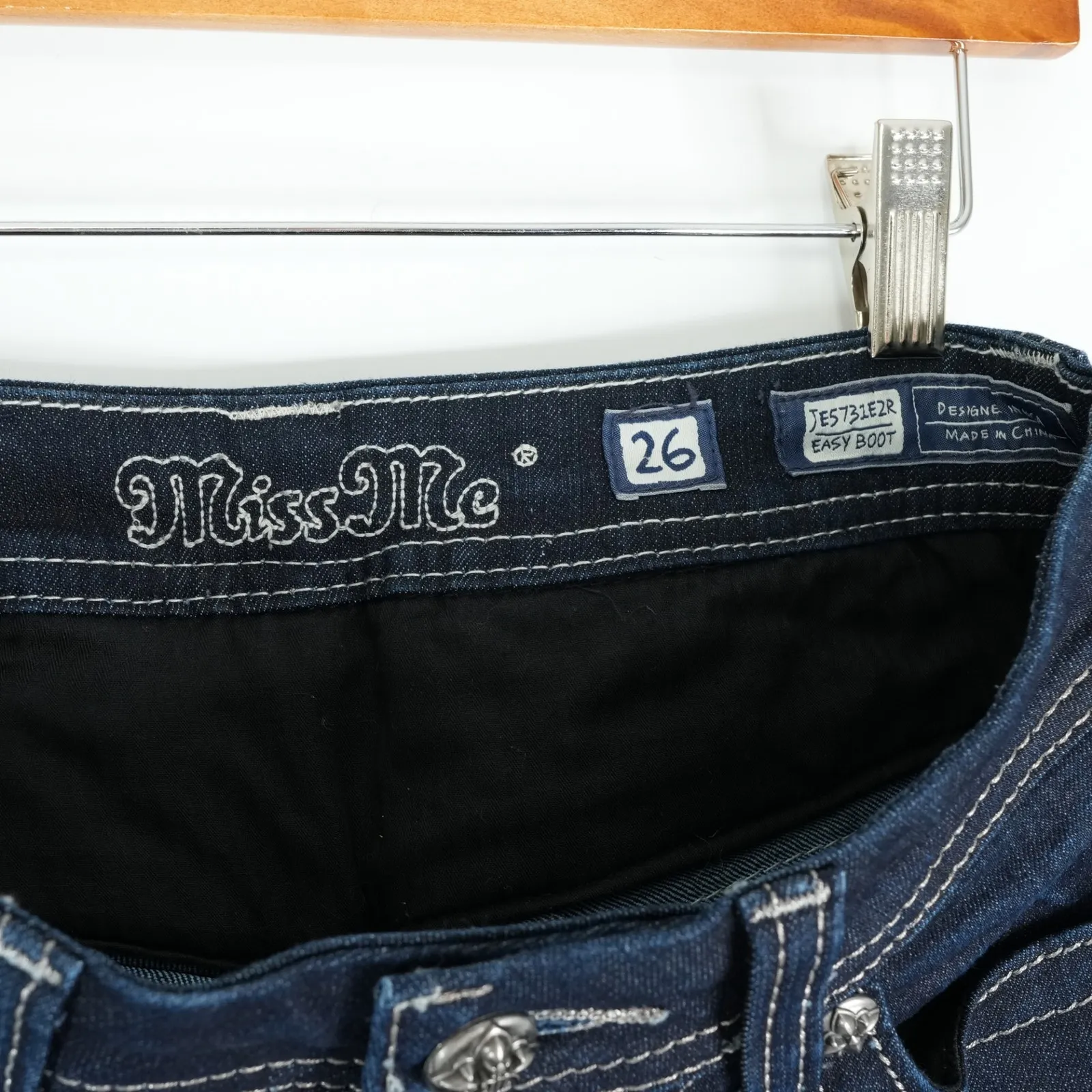 Miss Me Jeans Womens 26 (Fits 29x31.5) Easy Boot Dark Wash Low Rise Y2K Sequin - Image 5