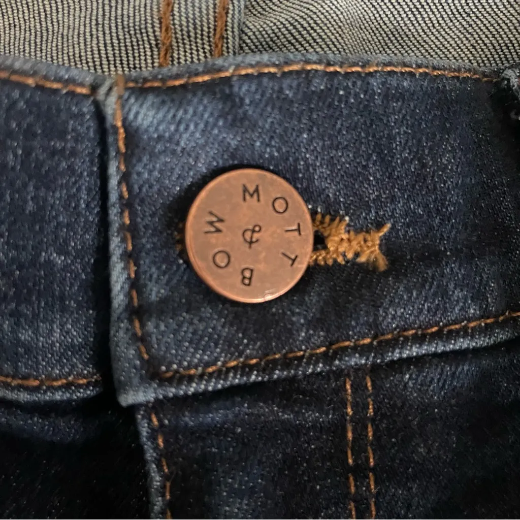 Mott & Bow Boyfriend Jeans in dark indigo blue Size 26 - Image 7