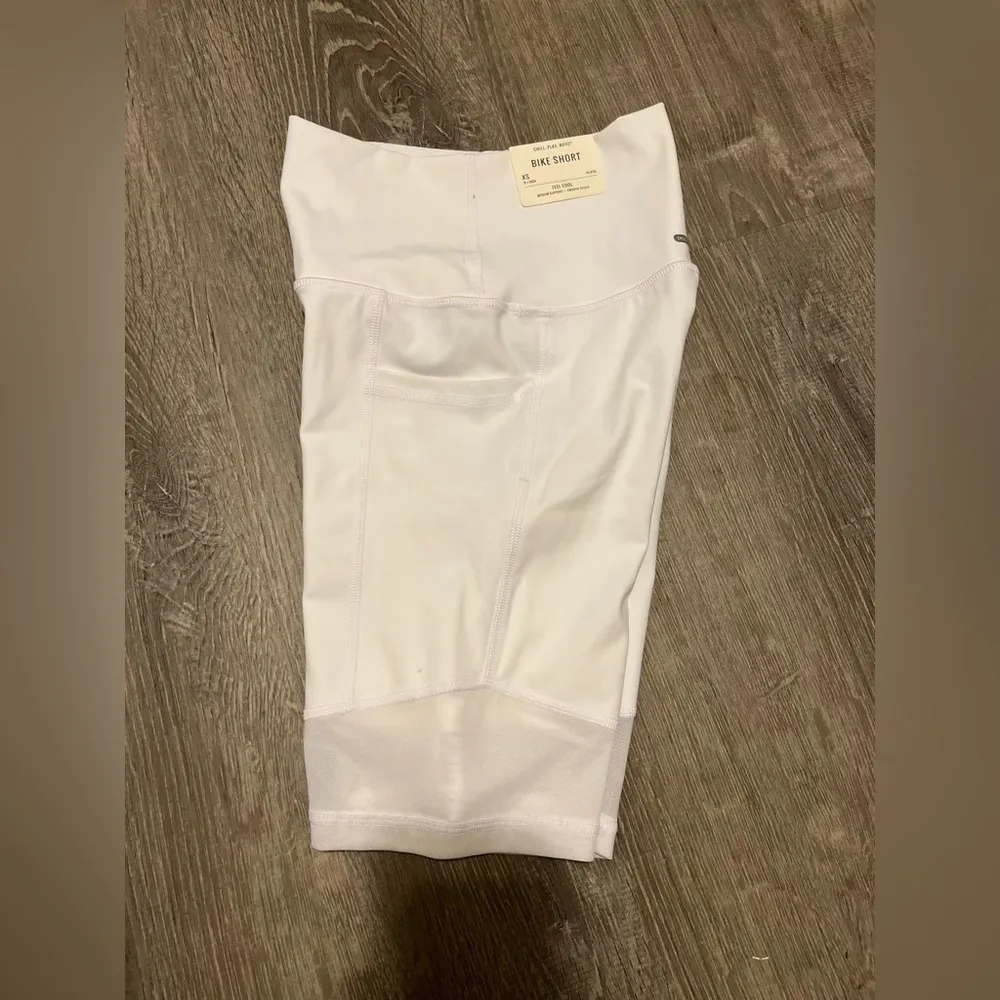 Aerie White High-Rise Bike Shorts Women’s Size XS NWT Stretch Medium Support - Image 13