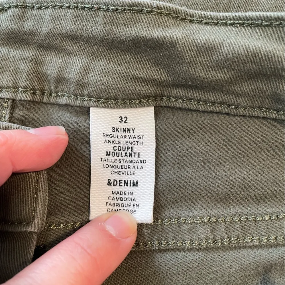 H&M Green Skinny Regular Ankle Length Denim Pants- Size 32 - Image 7