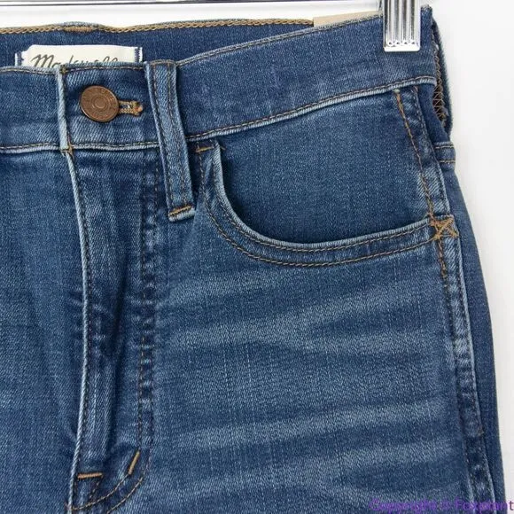 Madewell 10" High-Rise Roadtripper Supersoft Jeans in Playford‎ Wash, 24 - Image 11