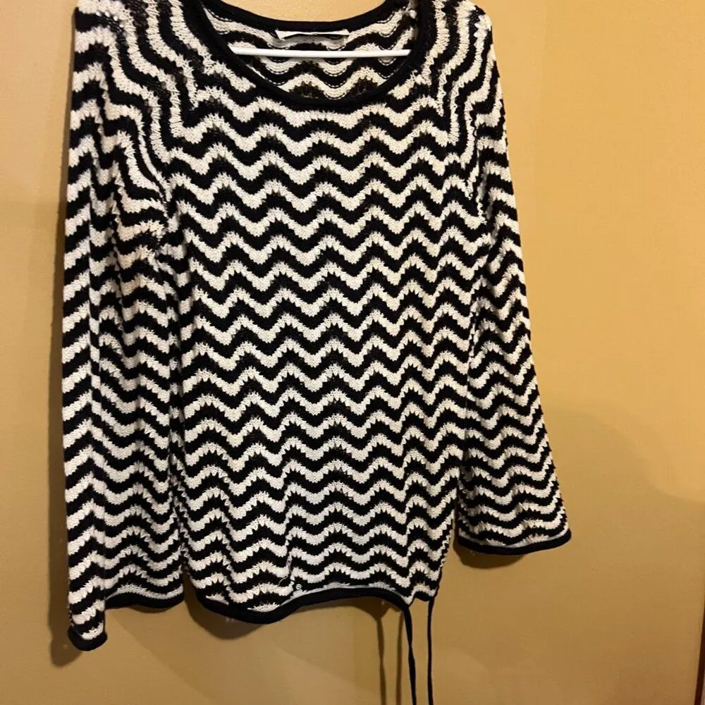 Trina Turk medium sweater - Image 2