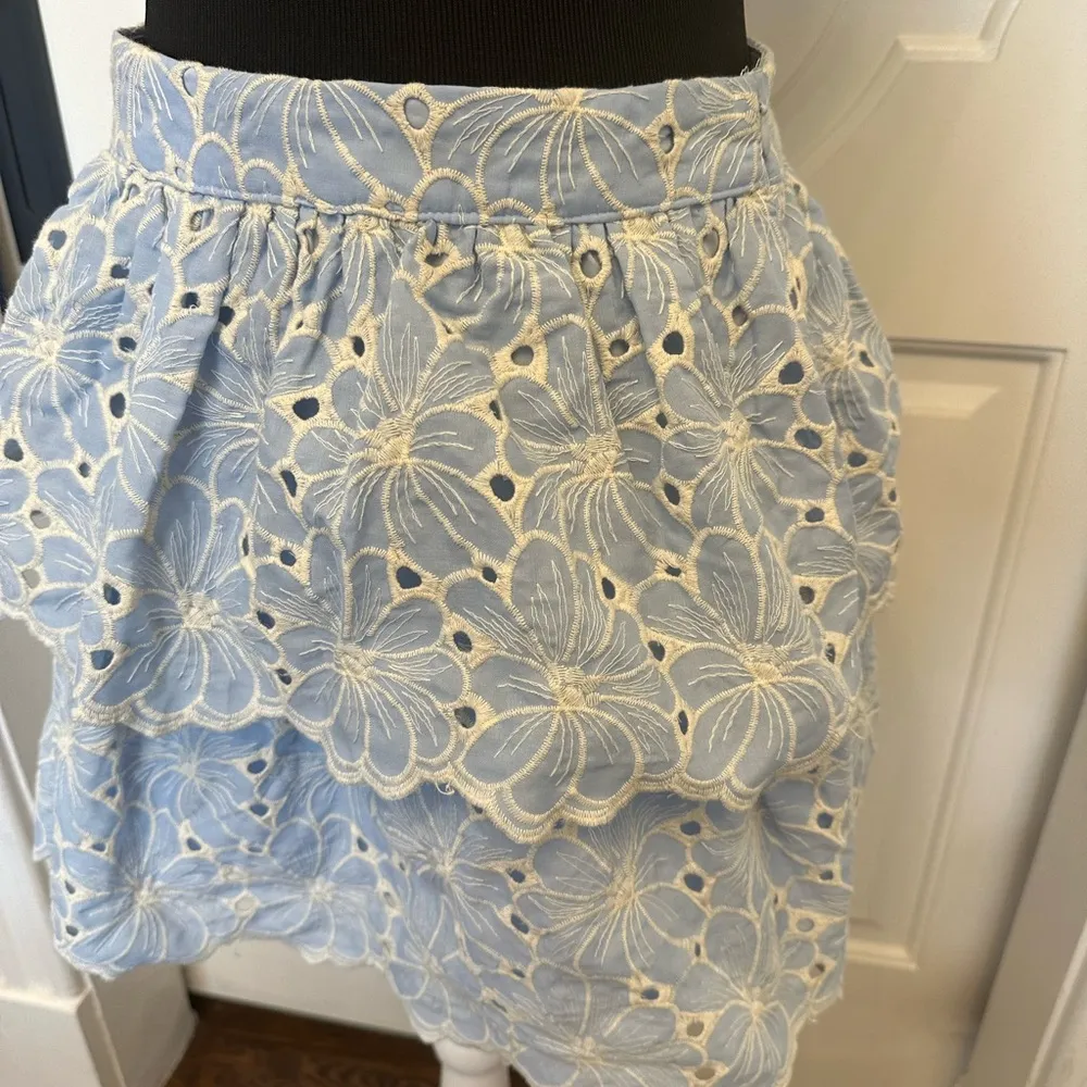 Altar’d State Floral Eyelet Tiered Flowers Mini Skirt - Blue White NWOT - Image 3