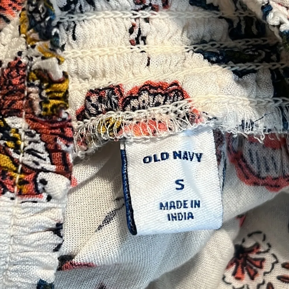 Old Navy womens small off the shoulder top floral print short sleeve casual wear - Image 7