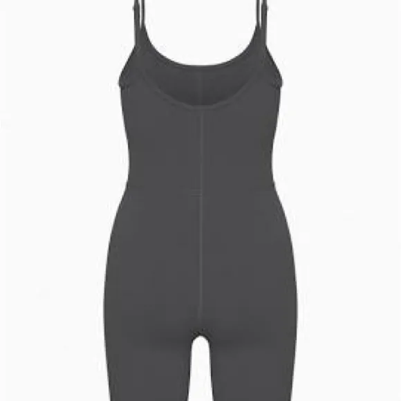NWT Aritzia Wilfred free divinity romper 7” Black workout small s - Image 2