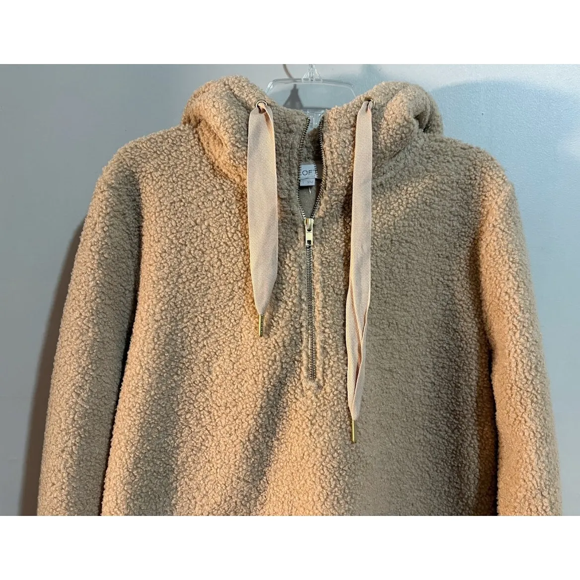 Loft Women's Tan Sherpa Teddy Hoodie Sweater Size Large NWT - Image 2