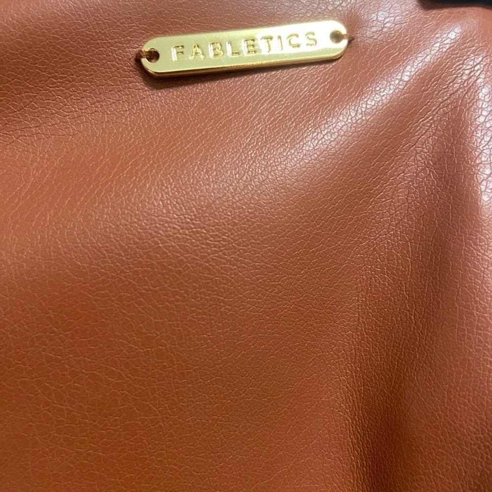 Fabletics vegan leggings rust colored ladies size small - Image 8