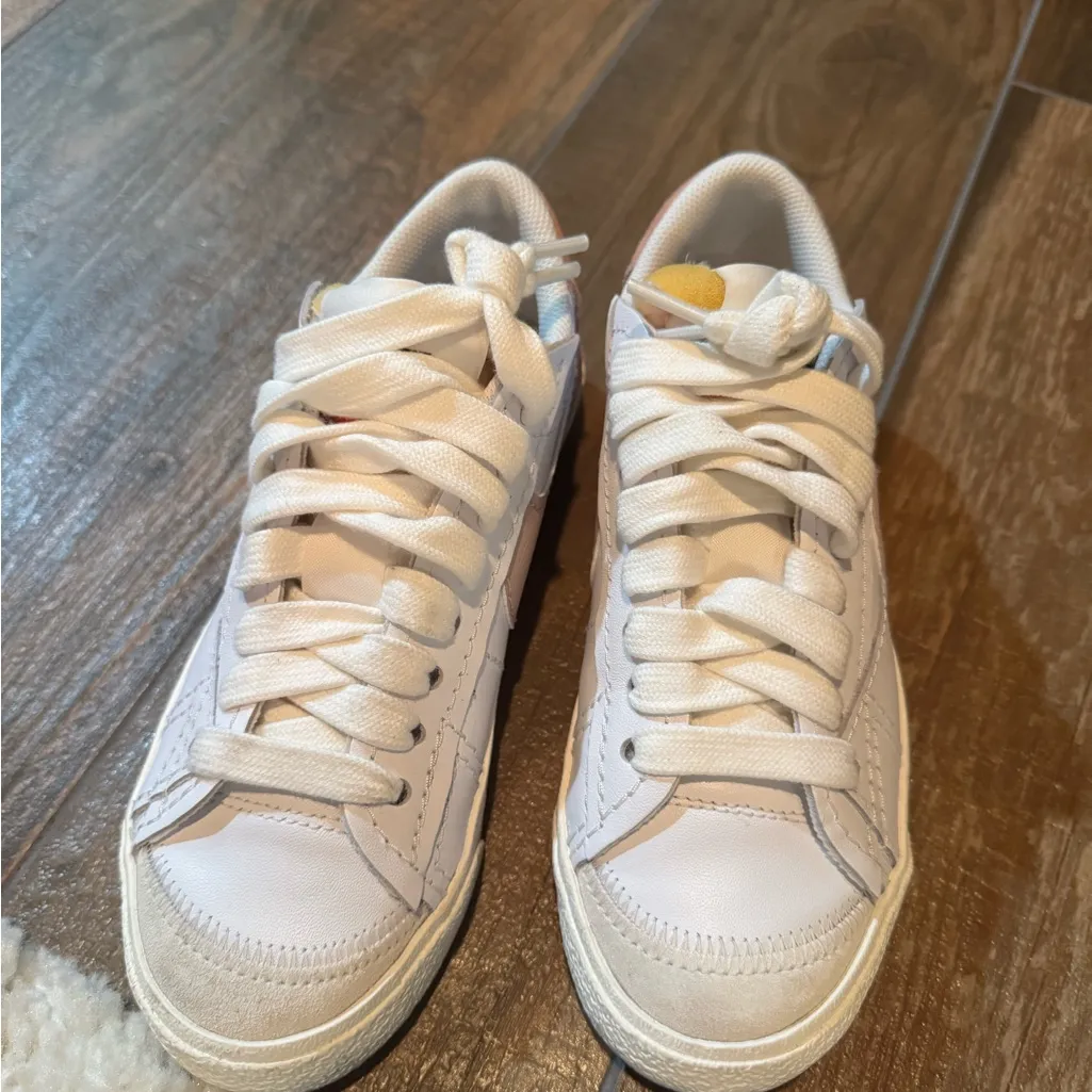 Nike Blazers - Image 2