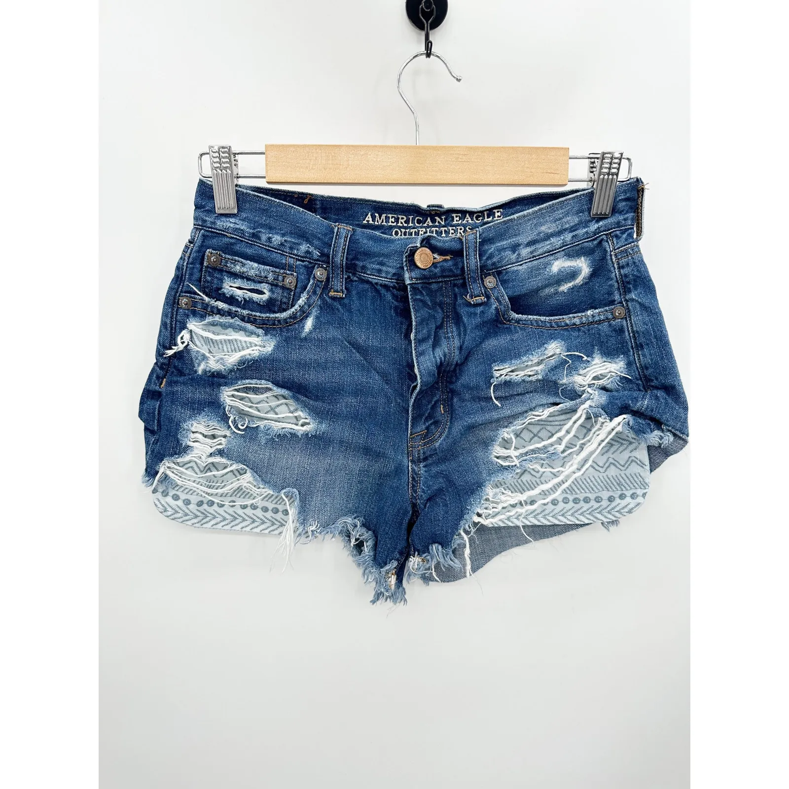 American Eagle AEO Vintage Hi-Rise Festival Blue Denim Shorts Size 2 Booty - Image 10